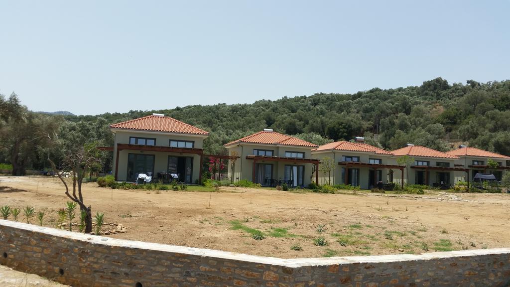 Thea Houses Милина Экстерьер фото